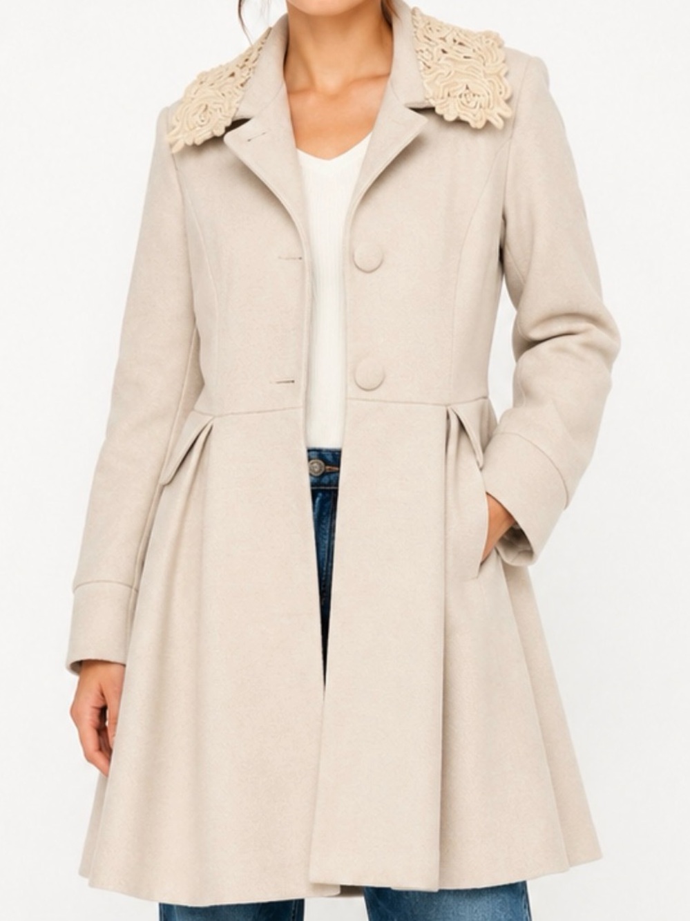 Boutique vintage style Cream blush Coat with Lace Collar size small